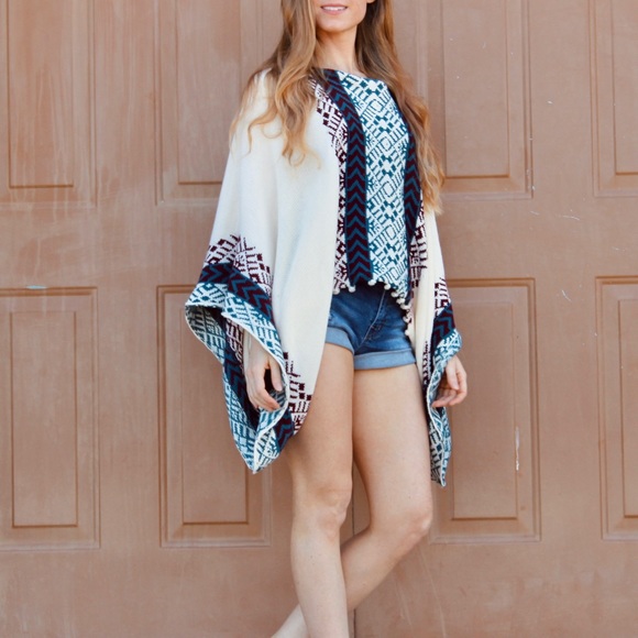 Uptown American | Bohemian Poncho - Picture 3 of 6